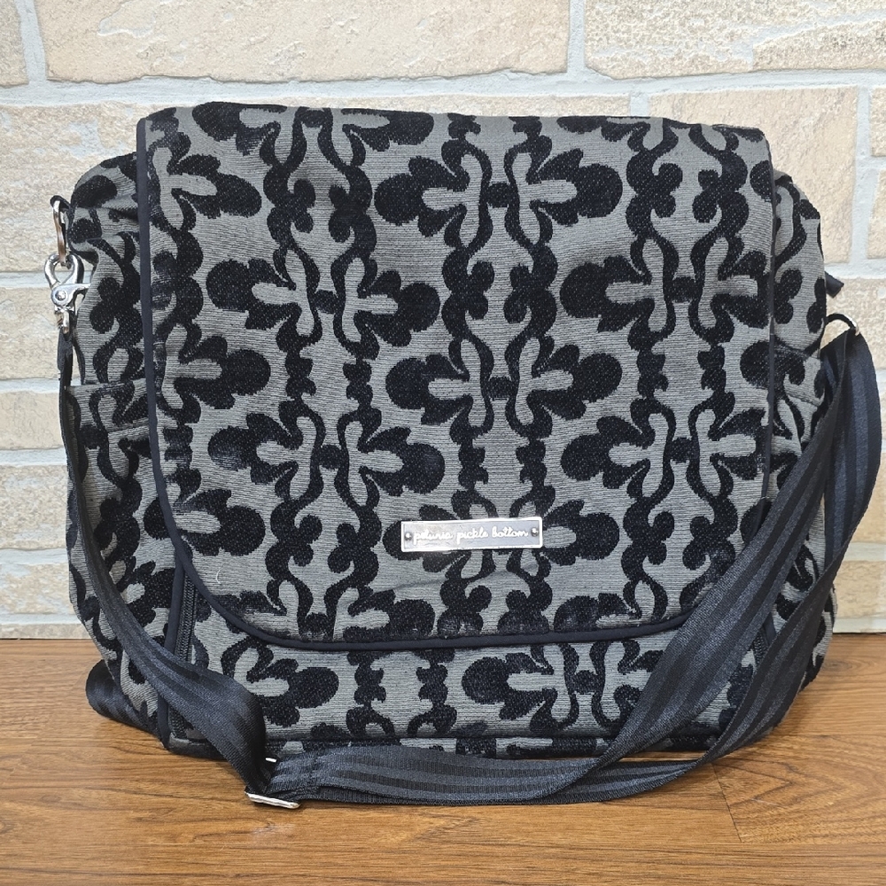 PETUNIA PICKLE BOTTOM BABY DIAPER BAG BACKPACK